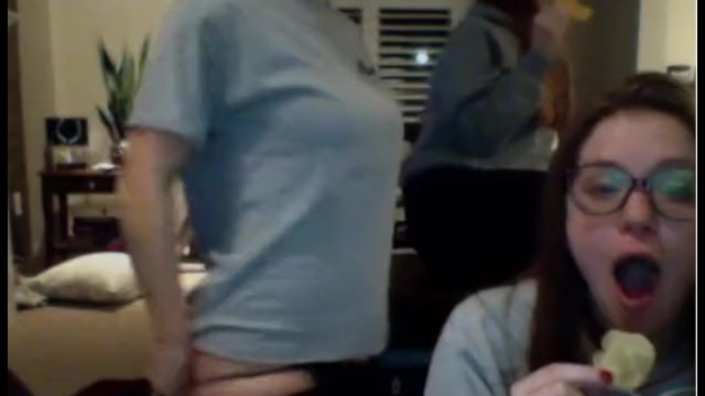 Omegle tattooed group of girls flash topless and panties with sound