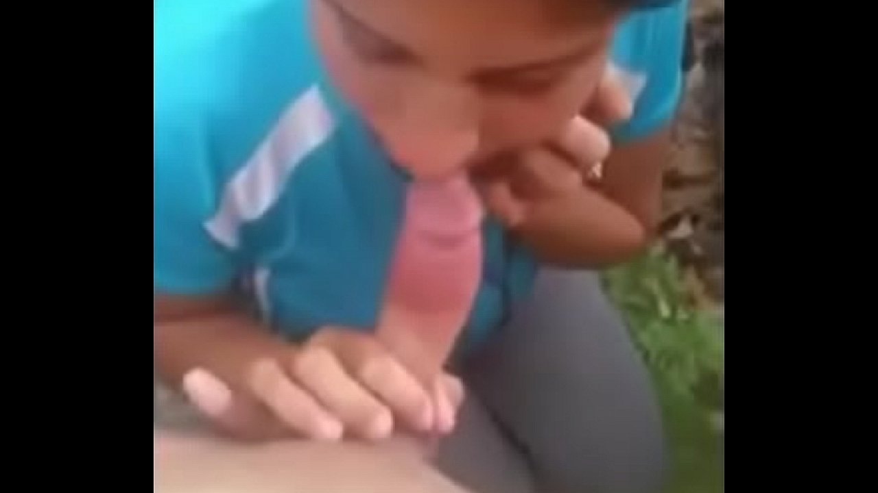 Sri lankan gampaha girl morning outdoor blow job – www.shamella.com