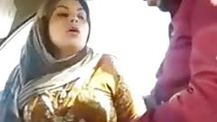 Pakistani horny bhabhi Milf Blowjob & Then Fucking in Car