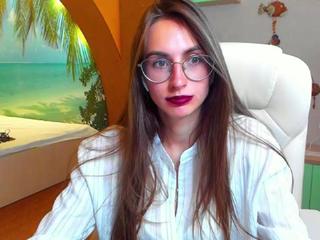 alisia-sage on cam for live nude video chat