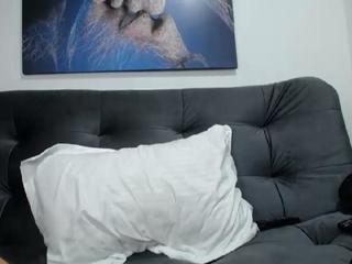 iris-hill on cam for live nude video chat