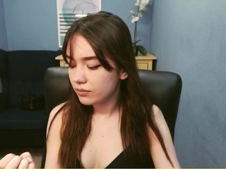 Rebecca on cam for live nude video chat
