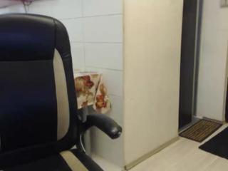 red-rose69 on cam for live nude video chat
