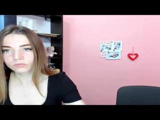 vallerymoon on cam for live nude video chat