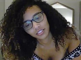 callmenaomi on cam for live nude video chat