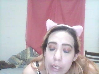 thick_is_in on cam for live nude video chat