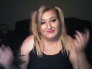 zelda-swallows on cam for live nude video chat