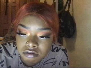 DippedInCaramel on cam for live nude video chat