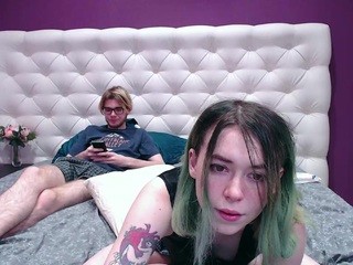 lilian-and-alen on cam for live nude video chat