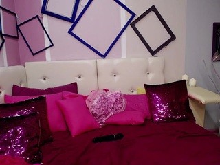 Lina, im 1st day here *_* on cam for live nude video chat