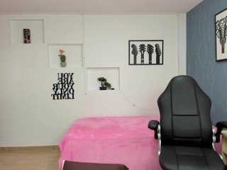 scarlette-jones on cam for live nude video chat