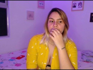vanelope-rabbit on cam for live nude video chat