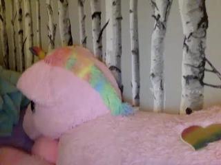 zoe-xoxo on cam for live nude video chat