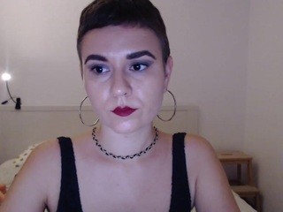 Goddess Veninosa on cam for live nude video chat