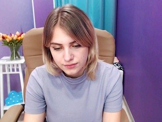 Seleniya Love on cam for live nude video chat