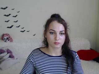 adrianalu on cam for live nude video chat