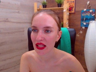 Aimee on cam for live nude video chat