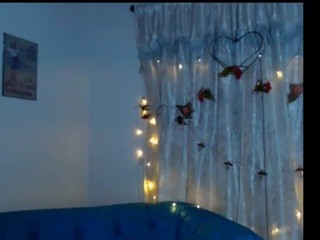 angela on cam for live nude video chat
