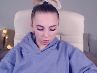 daisyhots on cam for live nude video chat