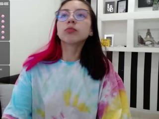 emily-sun on cam for live nude video chat