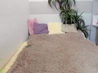 evacutee on cam for live nude video chat