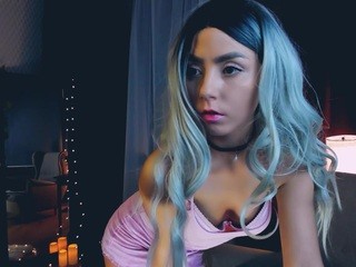 evilintwin on cam for live nude video chat