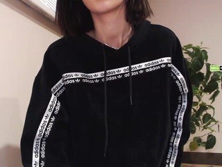 goodgirljullie on cam for live nude video chat