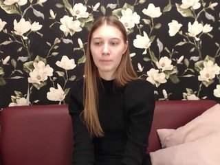 hollyanny on cam for live nude video chat