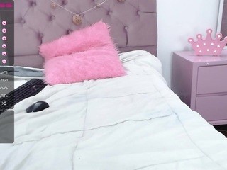 indira-sweet on cam for live nude video chat