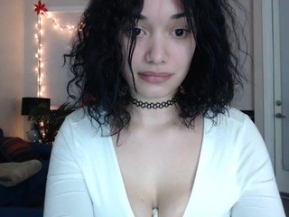 InnocentScarlett on cam for live nude video chat