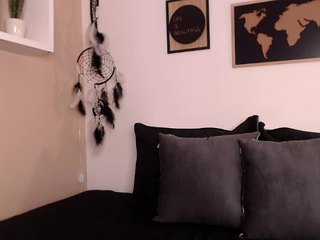 Jessie Rose on cam for live nude video chat
