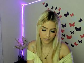 juulianatorres on cam for live nude video chat