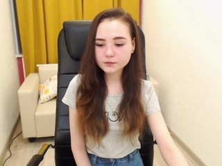Kristi Swon on cam for live nude video chat