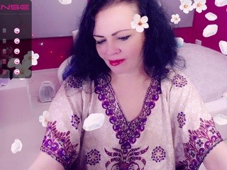 ladymagbet on cam for live nude video chat
