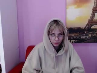 lissacute on cam for live nude video chat