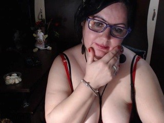 LollaGreate on cam for live nude video chat