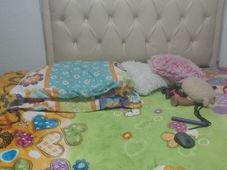 Nahomy, ? on cam for live nude video chat