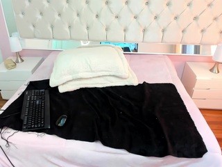sara-cake on cam for live nude video chat