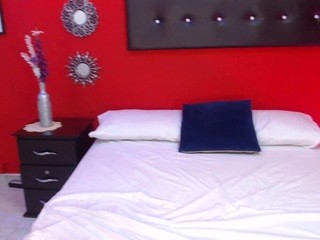 sweetlovve on cam for live nude video chat