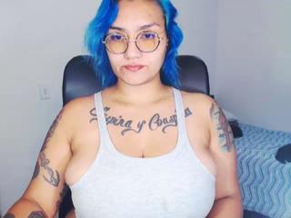 toothyy on cam for live nude video chat