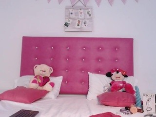 VictoriaRobert on cam for live nude video chat