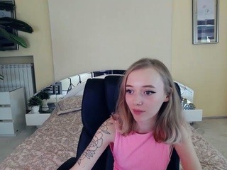 zlatovlaska on cam for live nude video chat