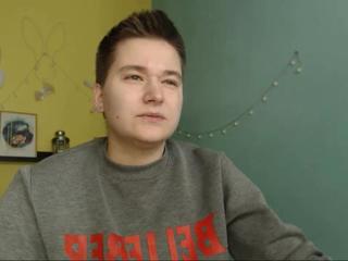 angrybunnyy on cam for live nude video chat