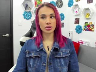 atenia-scout on cam for live nude video chat