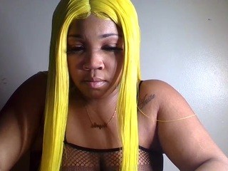Caramel , ? cupcakez ? ✨ on cam for live nude video chat