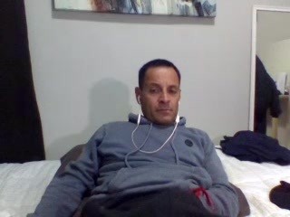 cum2myroom on cam for live nude video chat