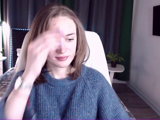 cutie-kira on cam for live nude video chat