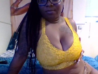 Earthquake Ashley on cam for live nude video chat