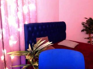 funny-bunny-18 on cam for live nude video chat
