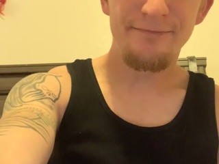 kev9990 on cam for live nude video chat